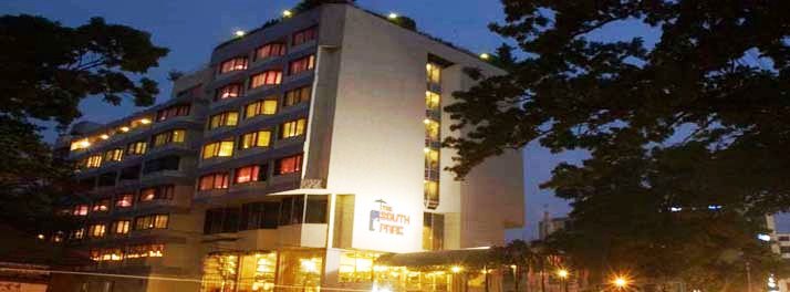 Fortune Hotel The South Park - Thiruvananthapuram 01.jpg